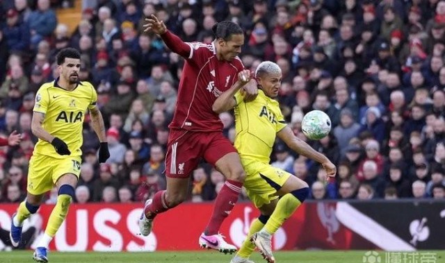 盛世棋牌游戏-天空：如今的利物浦完全无法掌控比赛，锋线和后防问题都很大